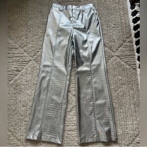 NWOT Avec Les Filles Silver Metallic Croc-Embossed Pants